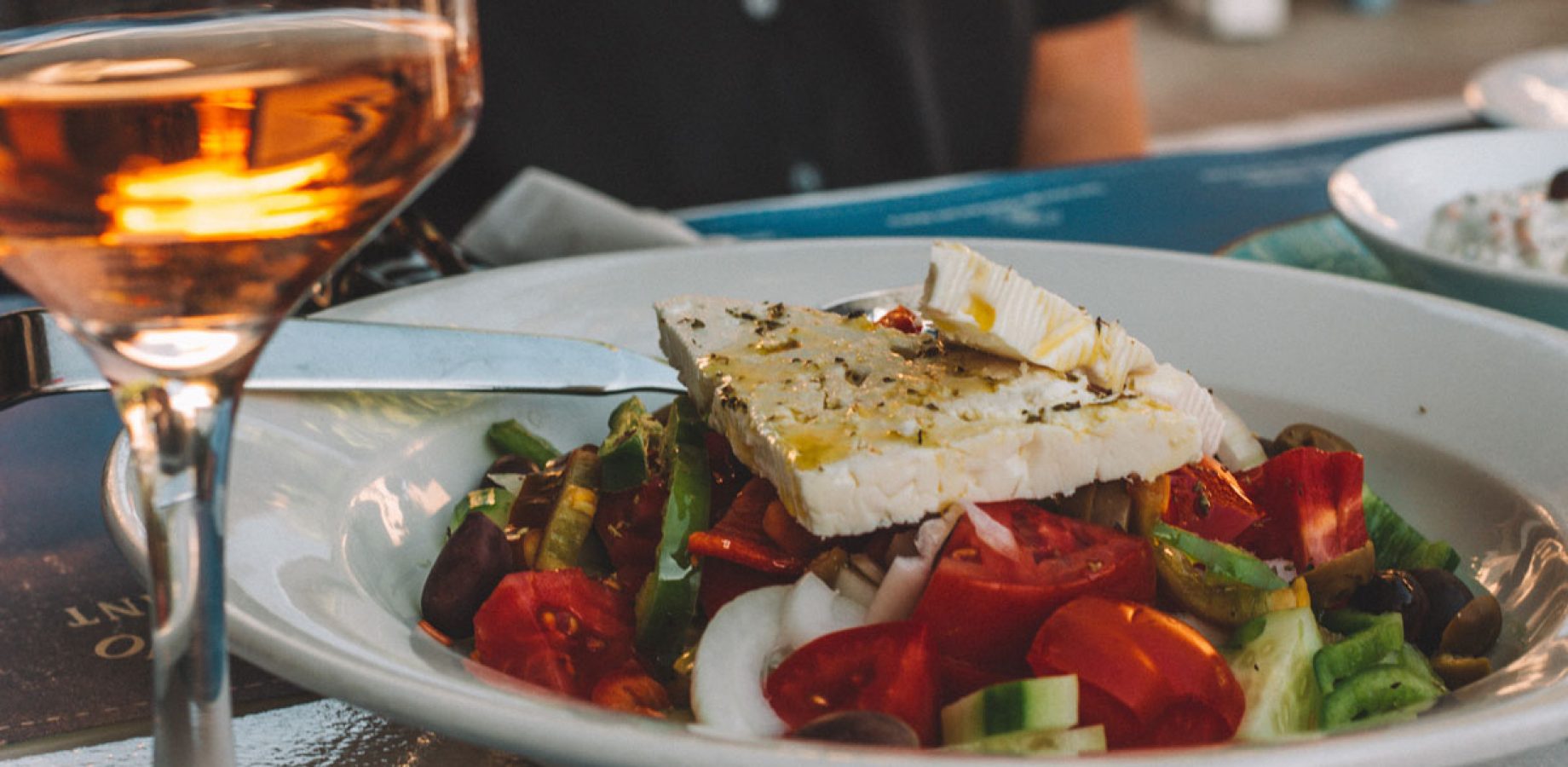 7 Griekse gerechten die je moet proeven tijdens je vakantie!